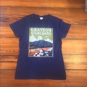 Port and company Grayson Highlands Graphic T-Shirt size M